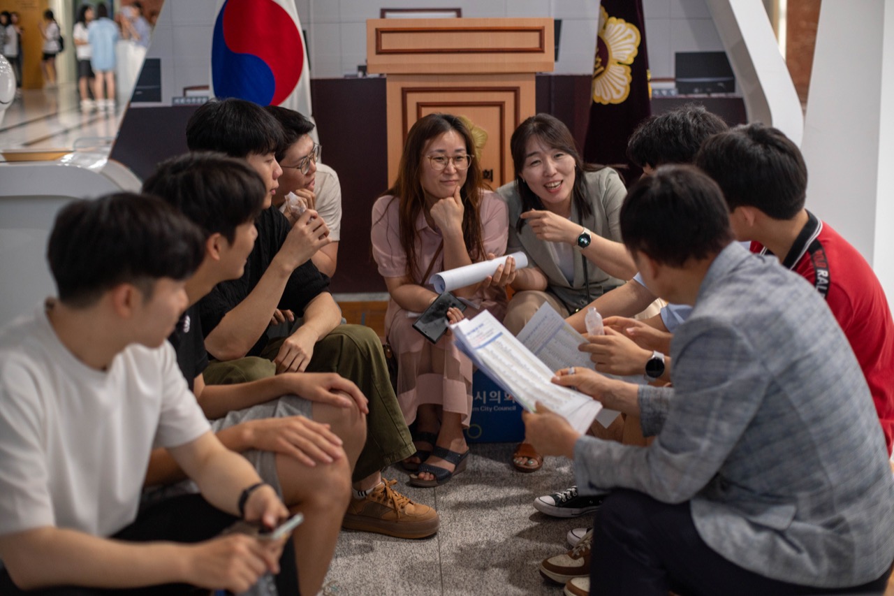 허들링 활동 사진