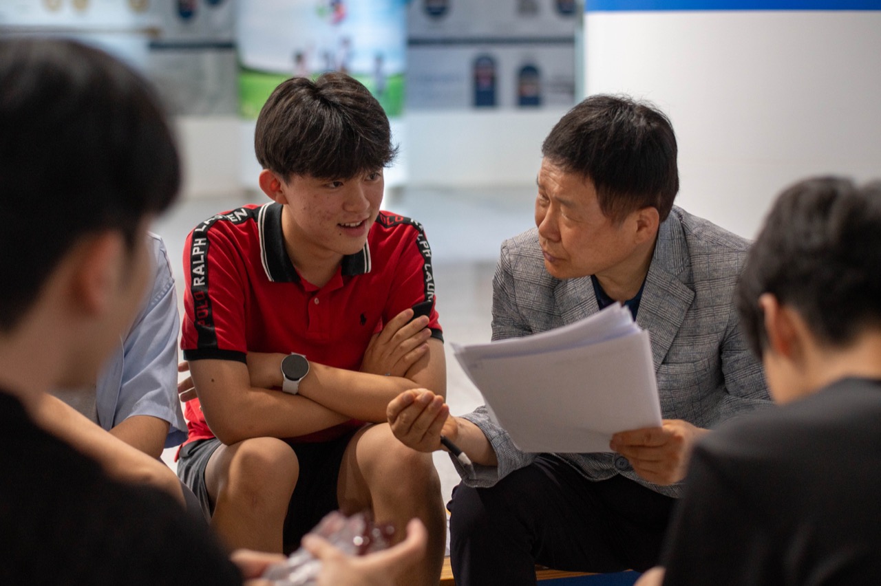 허들링 활동 사진